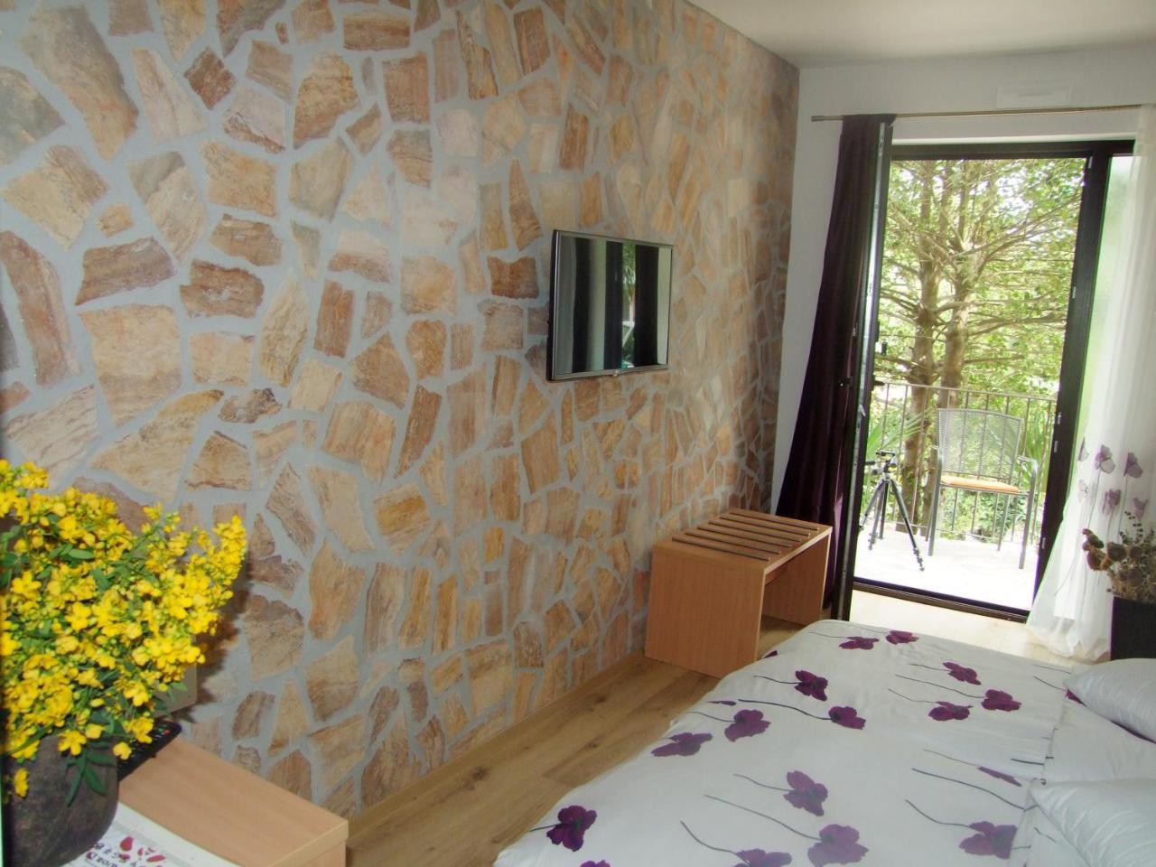 Guest House Korado Ρόβινι Εξωτερικό φωτογραφία