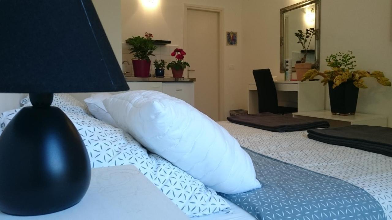 Guest House Korado Ρόβινι Εξωτερικό φωτογραφία