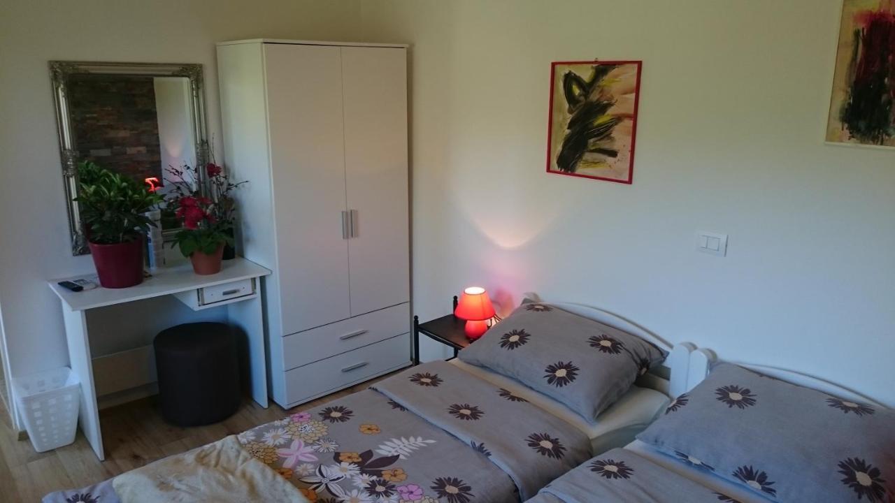 Guest House Korado Ρόβινι Εξωτερικό φωτογραφία